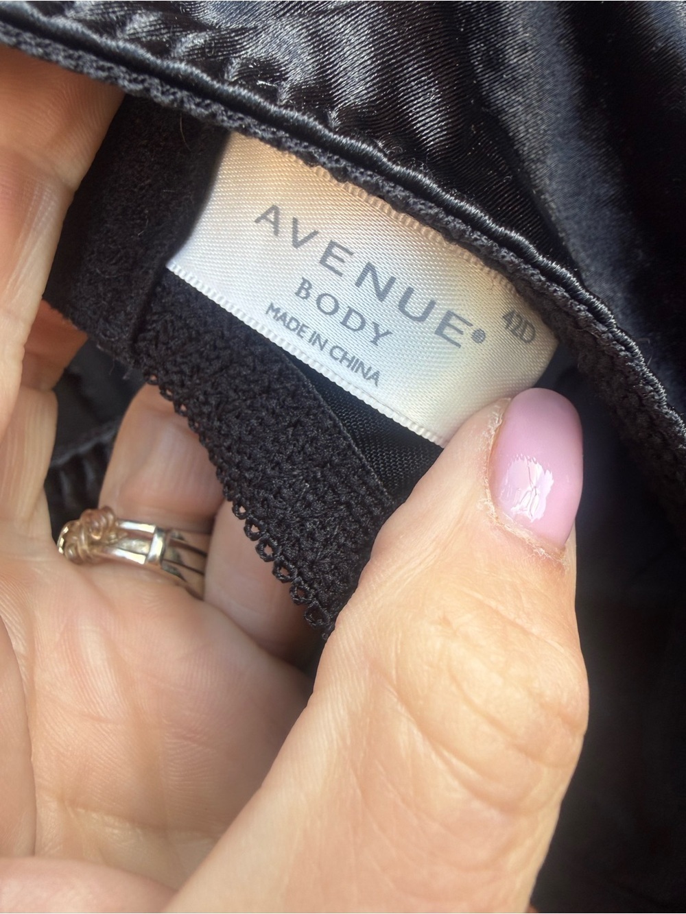 Avenue Body Black Satin Full Coverage Underwire Bra Plus Size 44D - Picture 5 of 7